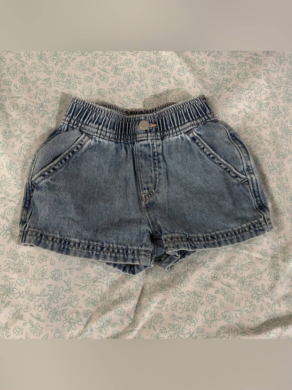 Old Navy Light Blue Denim Girls' Elastic Waist Shorts - Picture 1 of 3